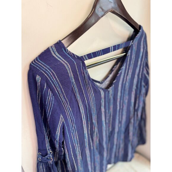 Pink Rose Tops - Pink Rose Women's Medium Blue White Dot Stripe Rayon Long Sleeve V Neck Top